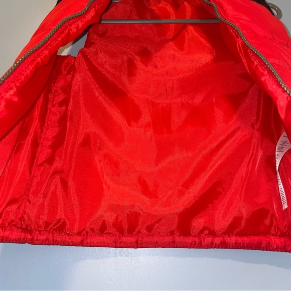 Carter's Kids/Toddler Vest 2T in Red - Picture 2 of 7